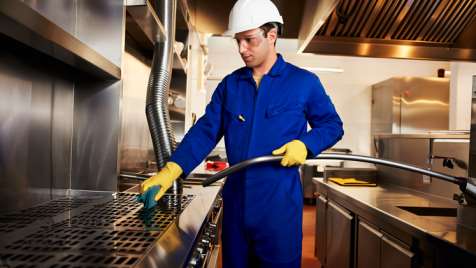 油煙機洗不干凈？快用這招，一噴一擦，油漬全消！